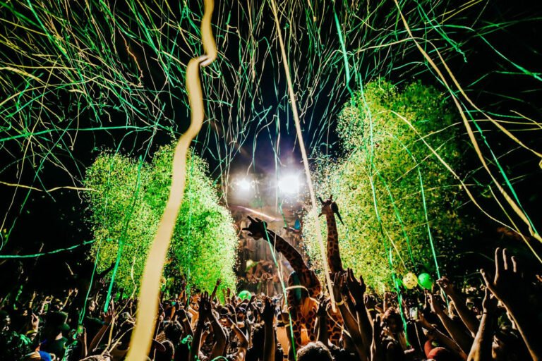 Amphitheatre Stage by DICE al Decibel Open Air