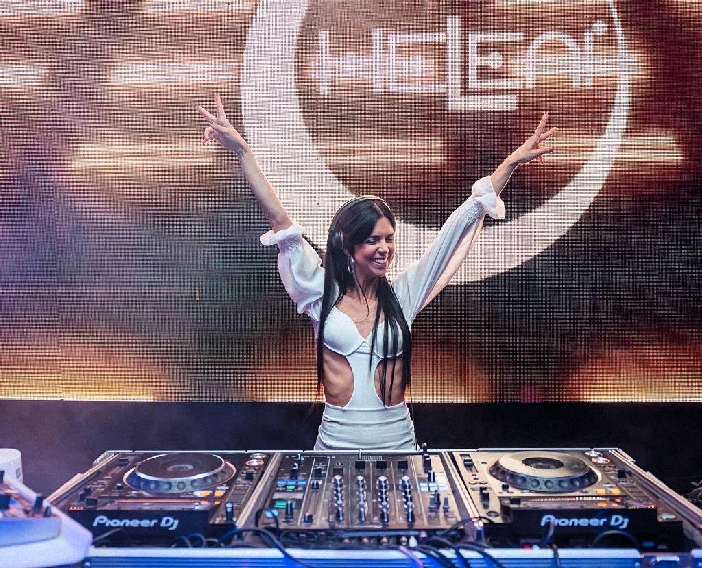 Kobra, il primo disco di Heleni