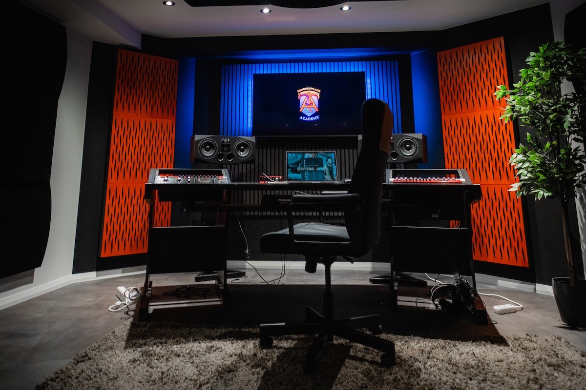 Tomorrowland: la sua Dj e Producer Academy online