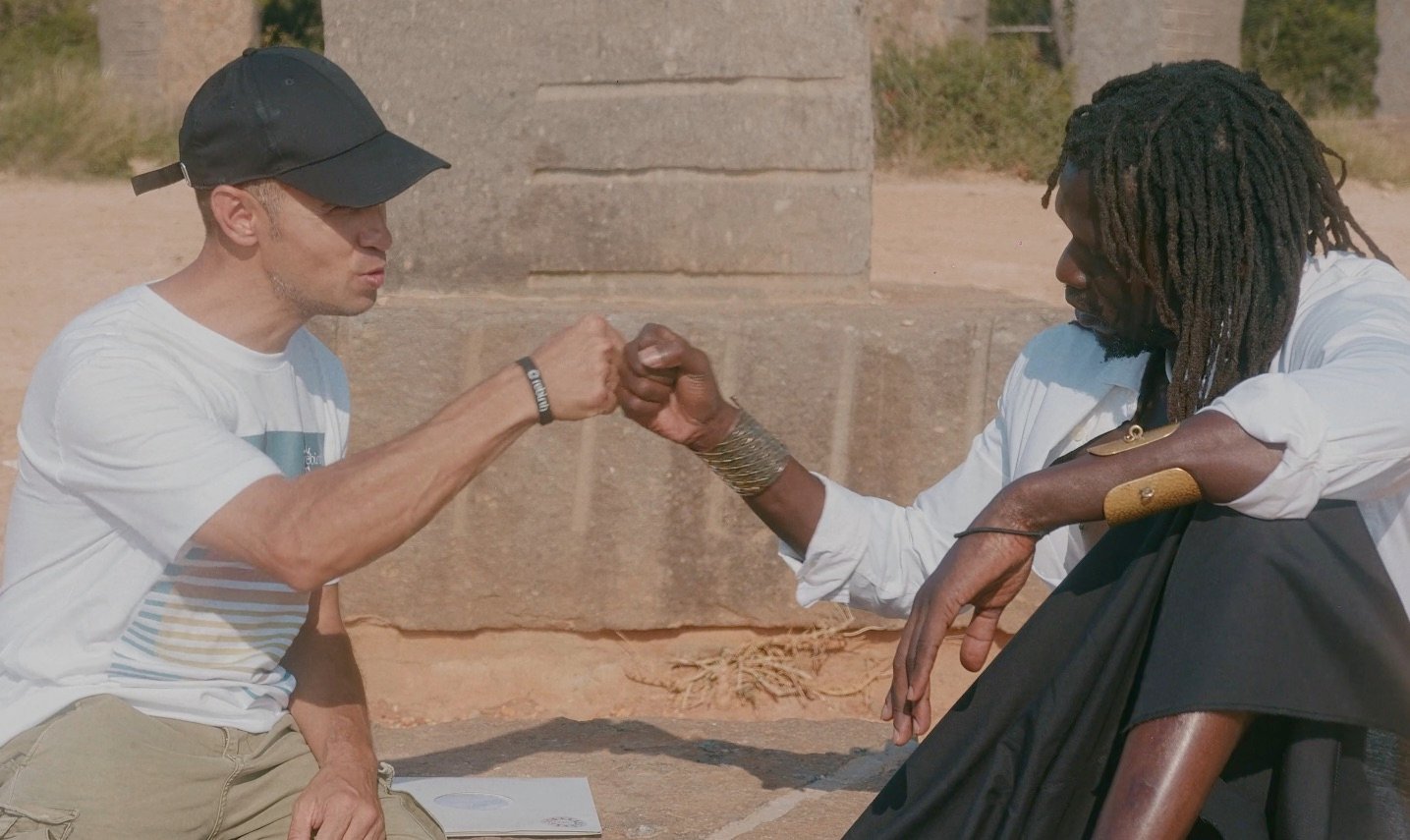 Shield, Robytek, Emmanuel Jal e Samba Mapangala