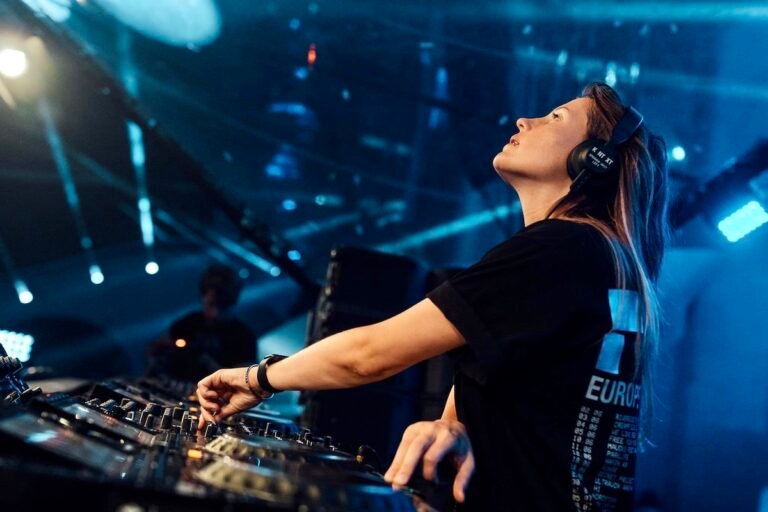 De Luca, de Witte e Sangiuliano a Vision