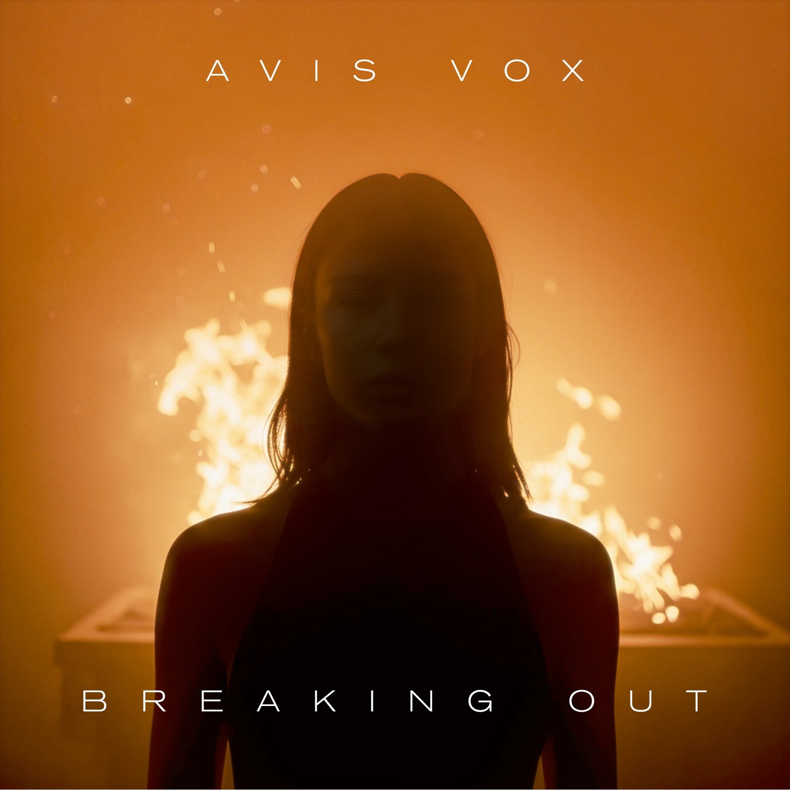 Avis Vox arriva con “Breaking Out”