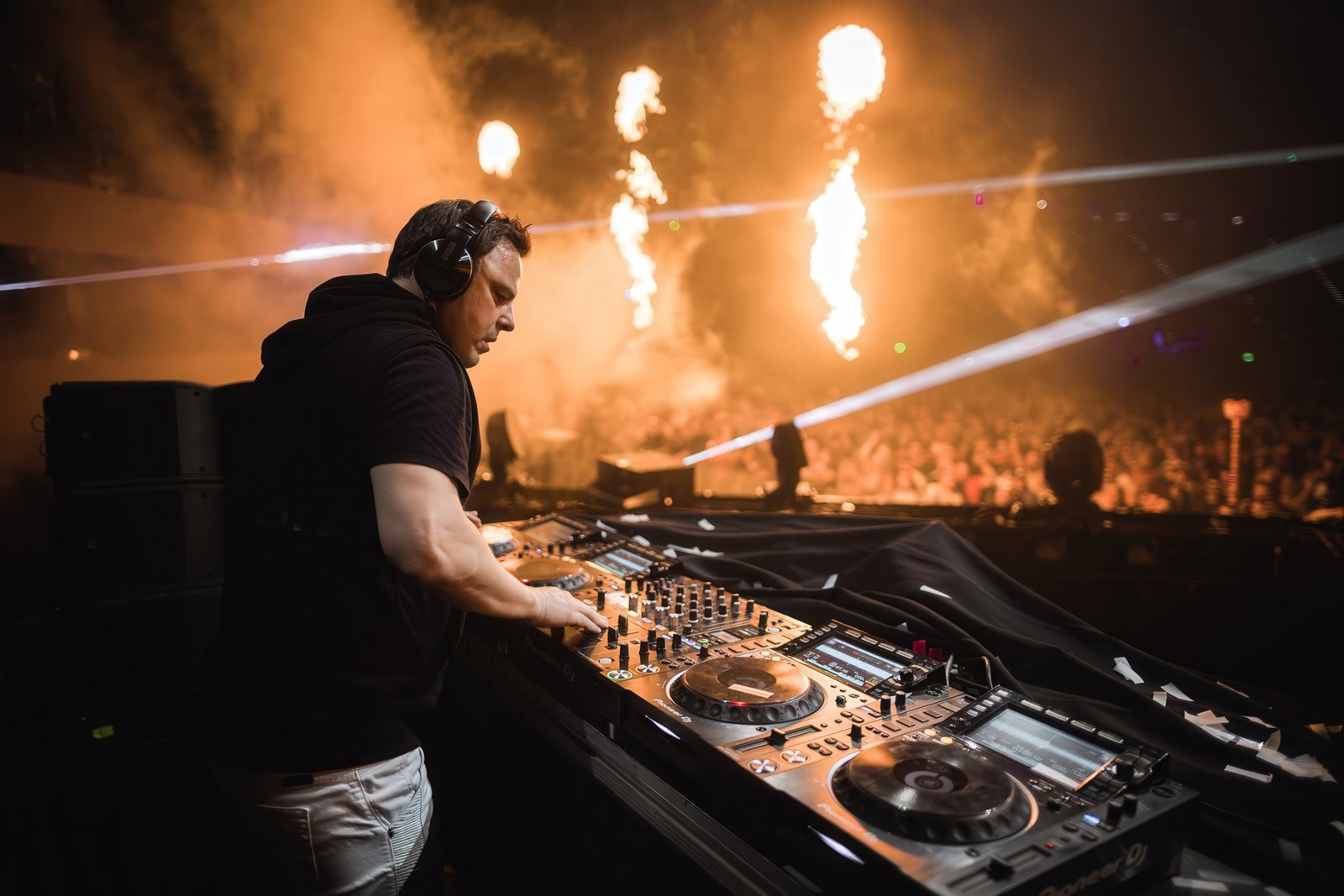 “In Search Of Sunrise 21” da Markus Schulz