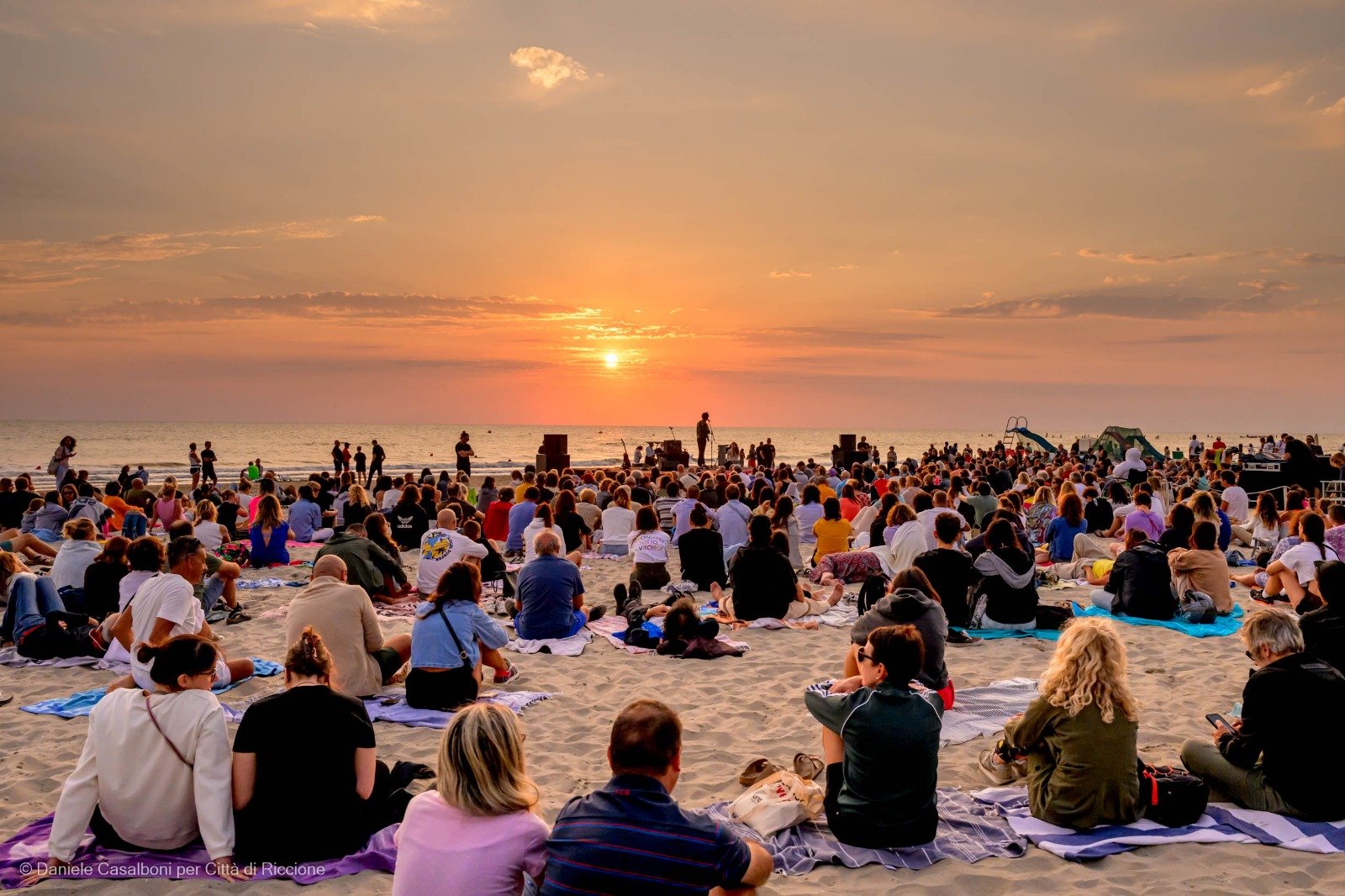 Se torni dal Coachella e vai a Riccione